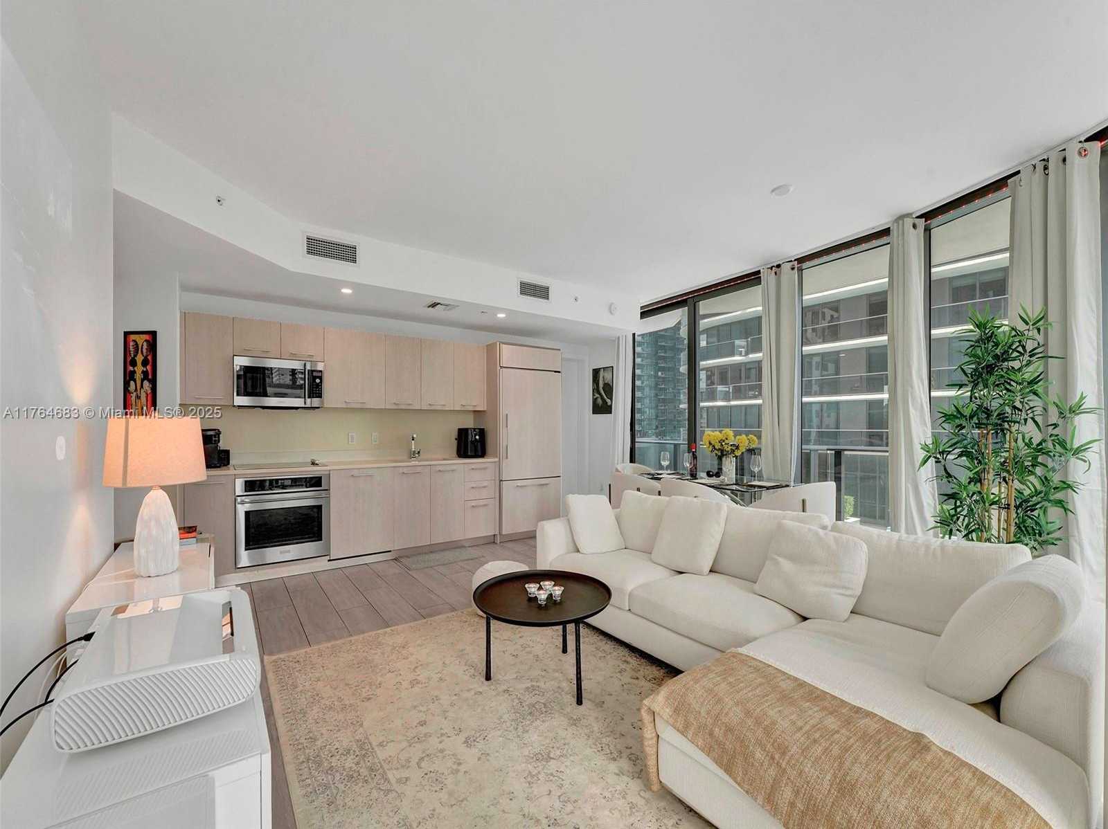 Small Image of 55 SOUTH WEST 9TH ST #1003, Miami Number 2