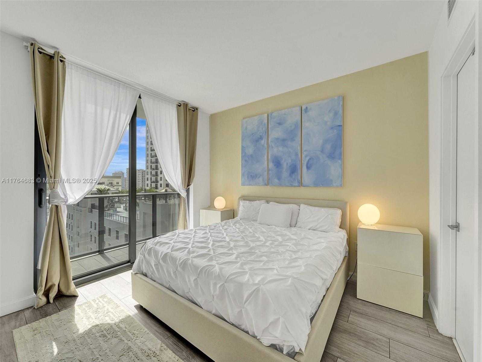 Small Image of 55 SOUTH WEST 9TH ST #1003, Miami Number 26