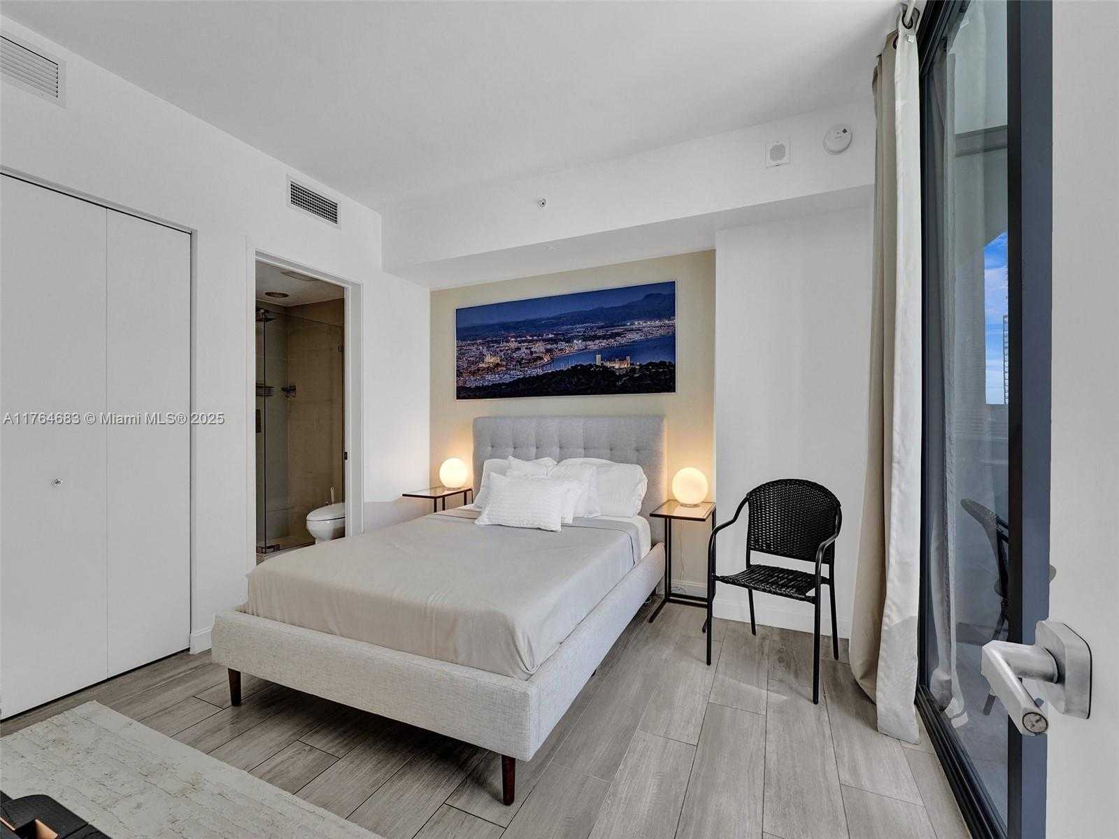Small Image of 55 SOUTH WEST 9TH ST #1003, Miami Number 46