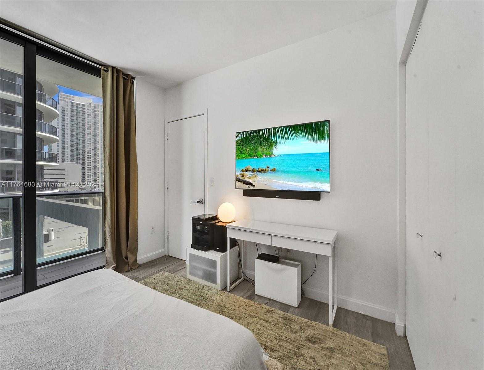 Small Image of 55 SOUTH WEST 9TH ST #1003, Miami Number 48