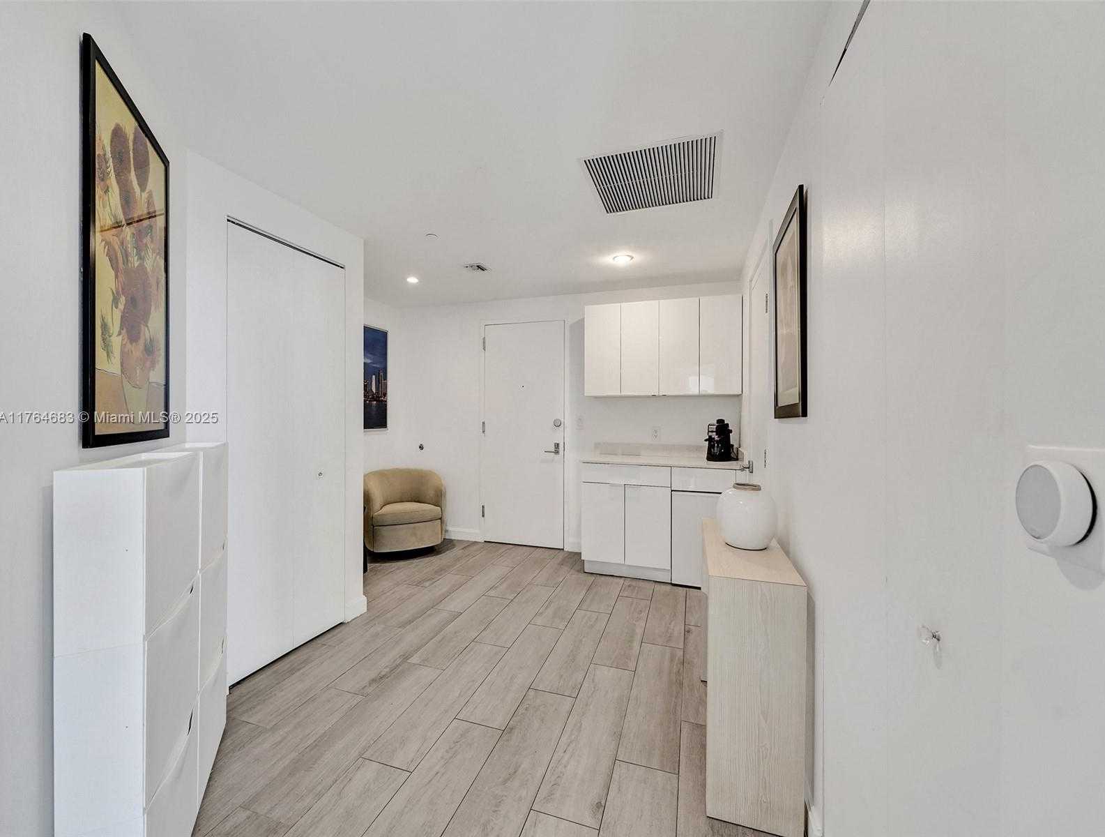Small Image of 55 SOUTH WEST 9TH ST #1003, Miami Number 52