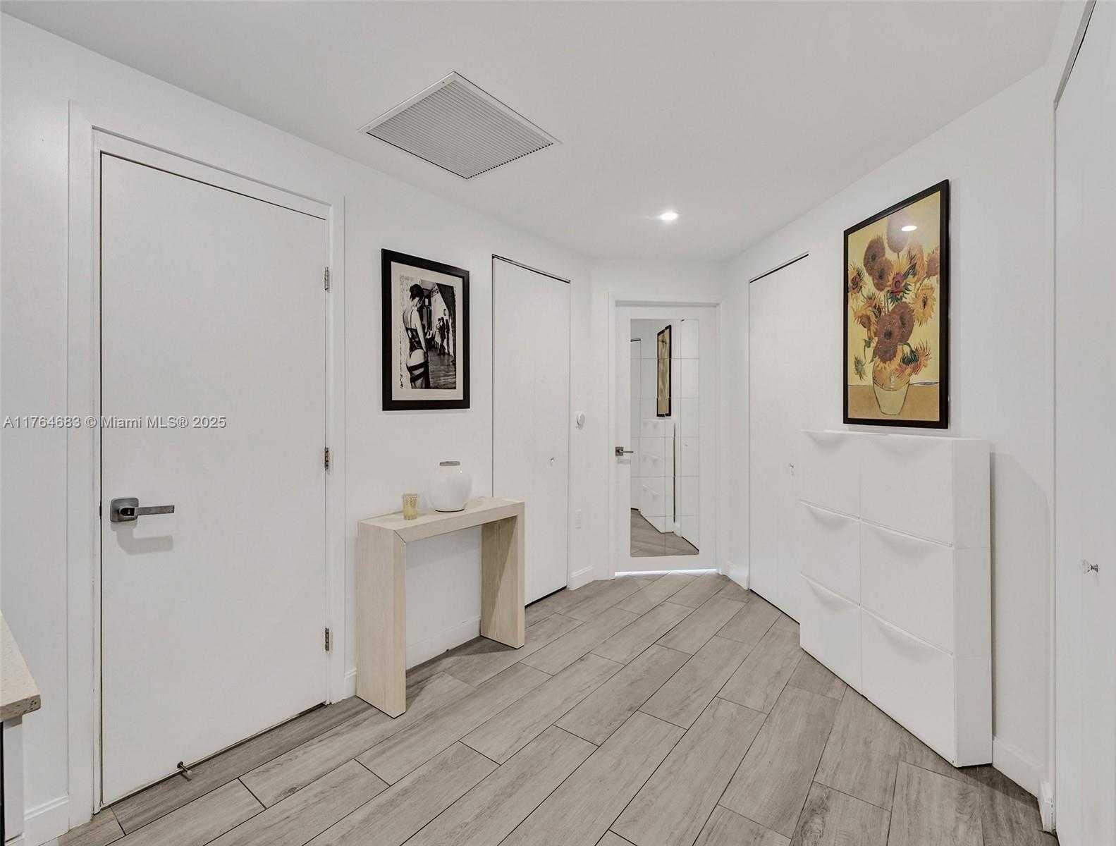 Small Image of 55 SOUTH WEST 9TH ST #1003, Miami Number 53