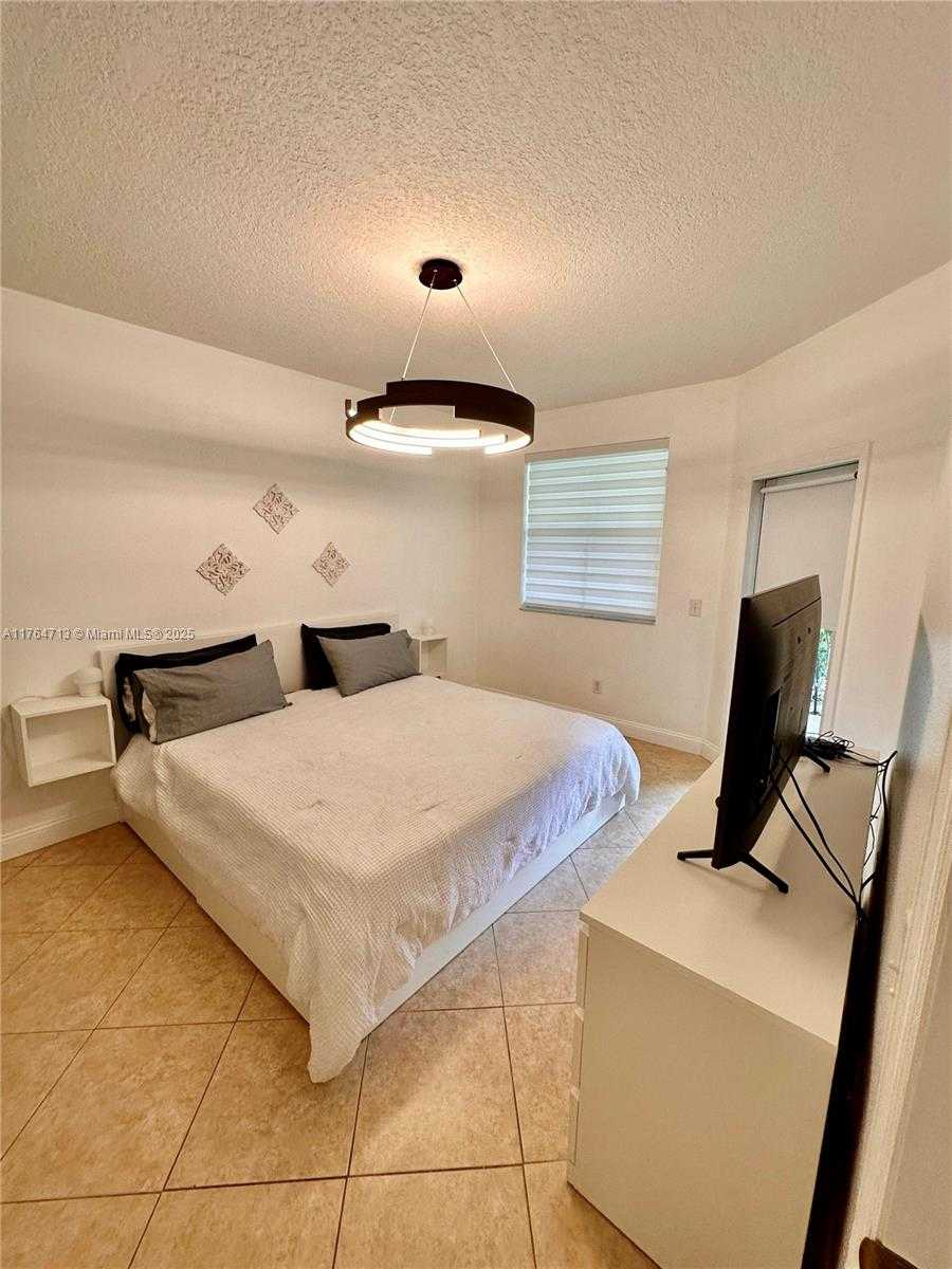 Small Image of 3215 NORTH EAST 184TH ST #14113, Aventura Number 7