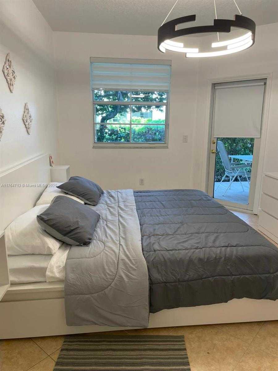 Small Image of 3215 NORTH EAST 184TH ST #14113, Aventura Number 8