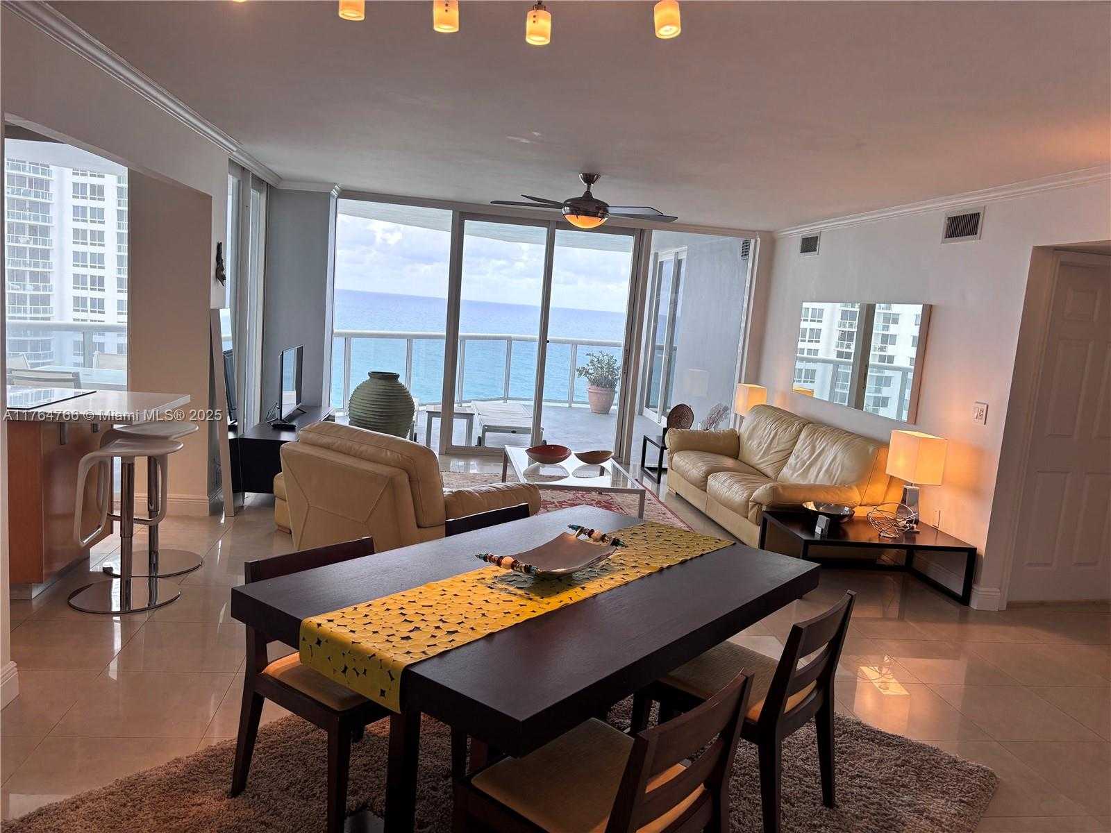 Small Image of 6301 COLLINS AVE #2208, Miami Beach Number 23