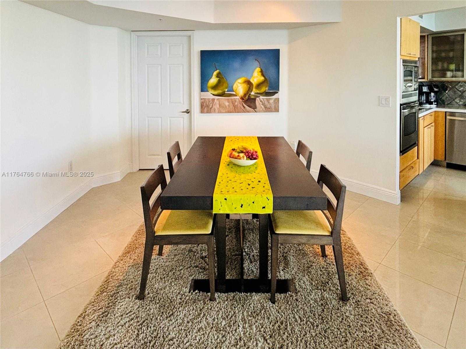 Small Image of 6301 COLLINS AVE #2208, Miami Beach Number 24