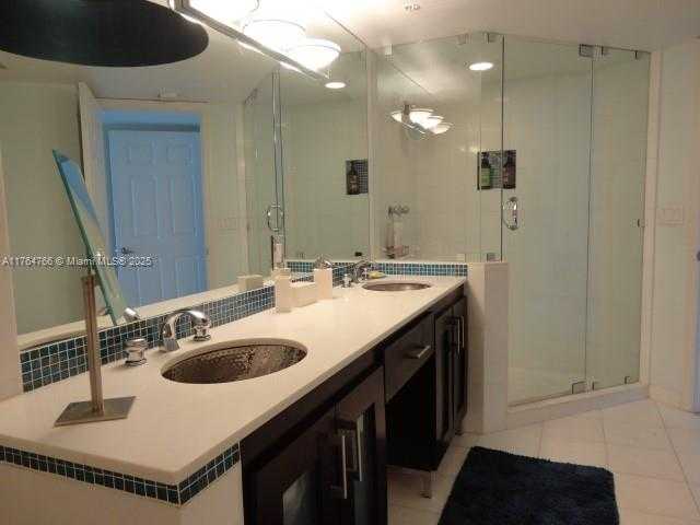 Small Image of 6301 COLLINS AVE #2208, Miami Beach Number 34