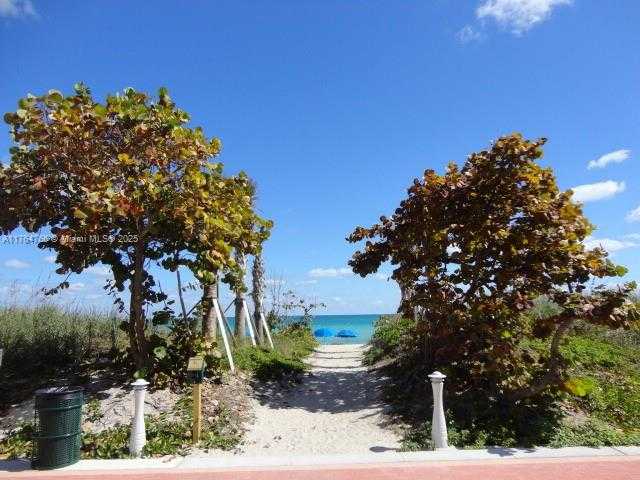 Small Image of 6301 COLLINS AVE #2208, Miami Beach Number 45