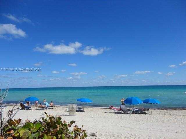 Small Image of 6301 COLLINS AVE #2208, Miami Beach Number 47