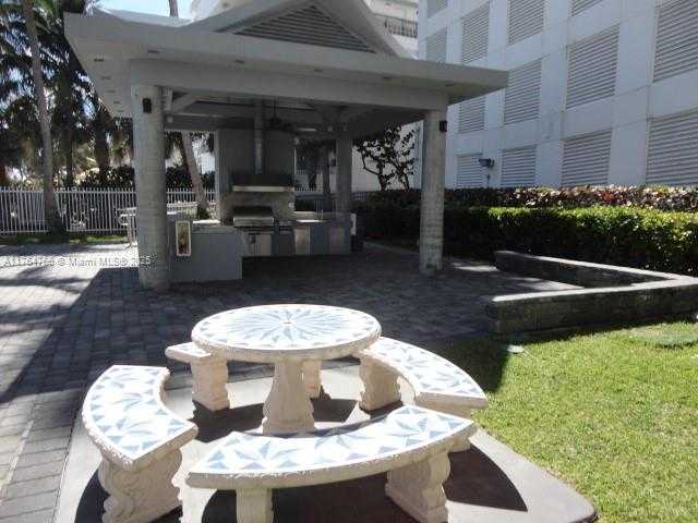 Small Image of 6301 COLLINS AVE #2208, Miami Beach Number 48
