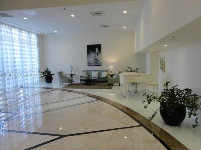Small Image of 6301 COLLINS AVE #2208, Miami Beach Number 8