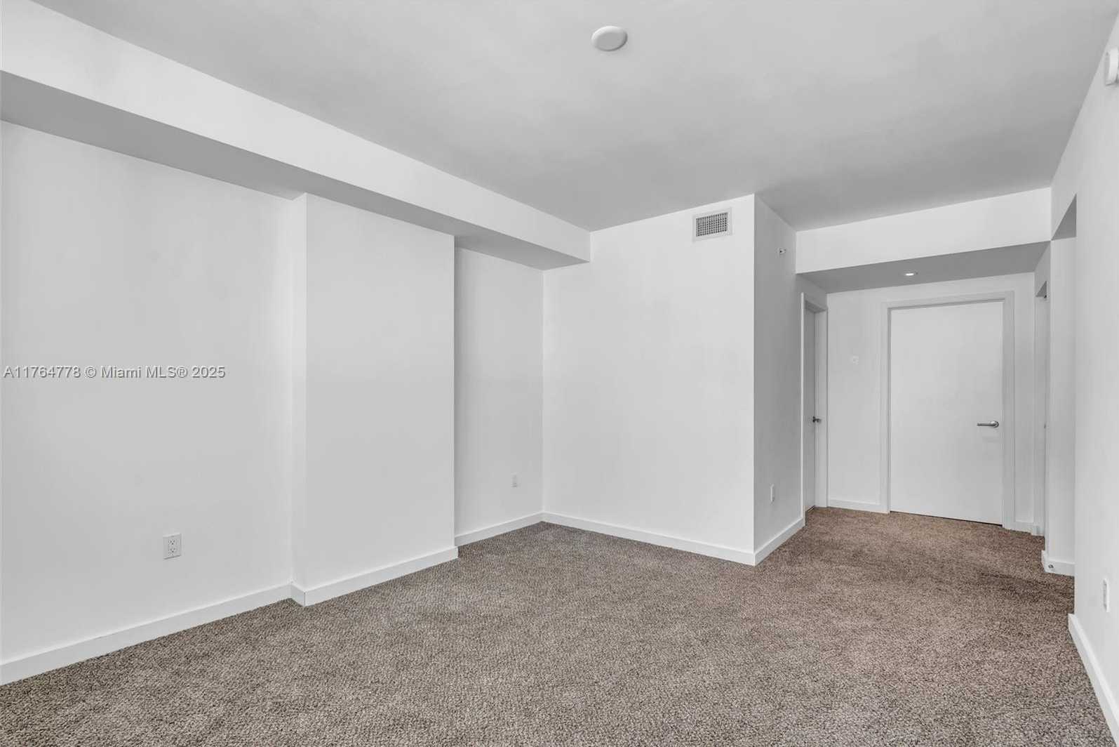 Small Image of 1600 SOUTH WEST 1ST AVE #1008, Miami Number 16