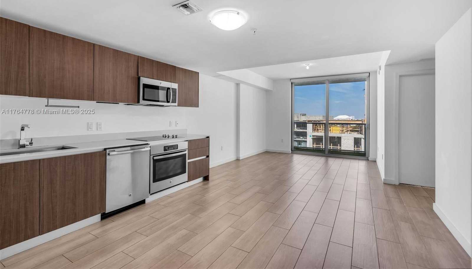 Small Image of 1600 SOUTH WEST 1ST AVE #1008, Miami Number 5