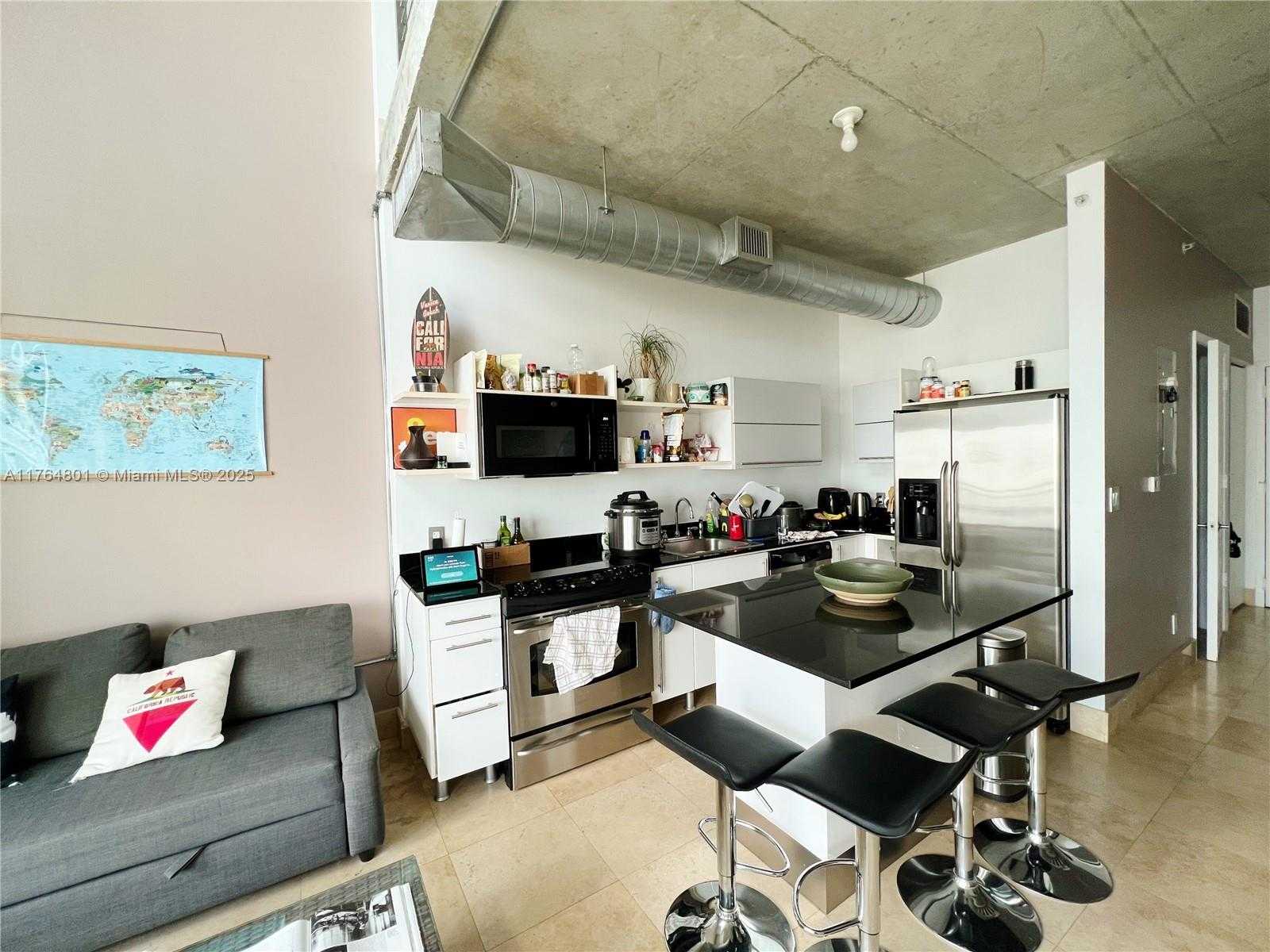 Small Image of 690 SOUTH WEST 1ST CT #3104, Miami Number 8