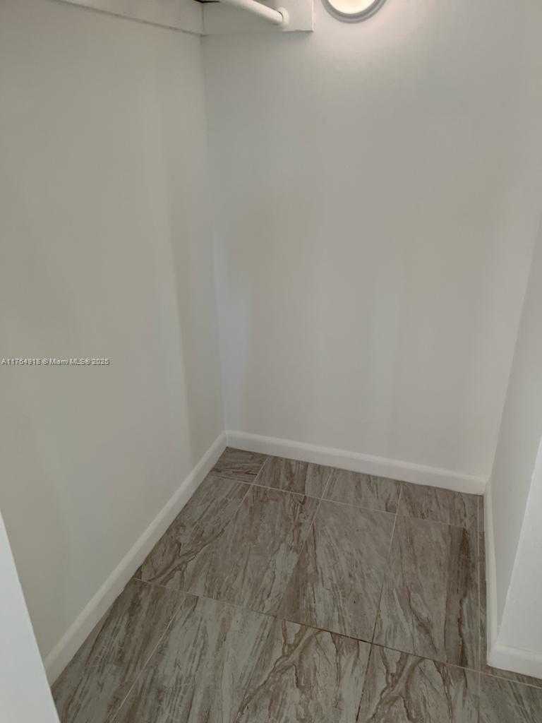 Small Image of 1020 94TH ST #303, Bay Harbor Islands Number 13