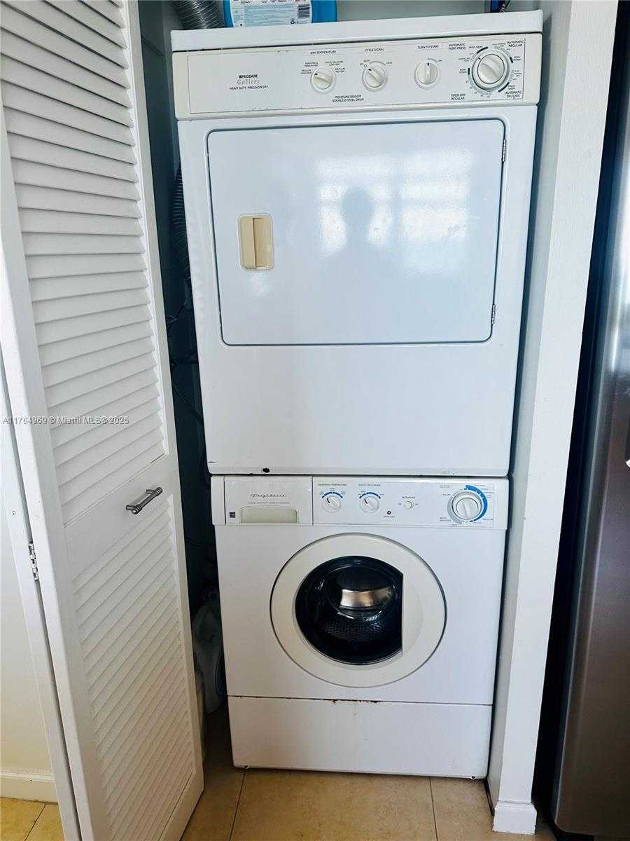 Small Image of 1501 SOUTH OCEAN DR #1006, Hollywood Number 10