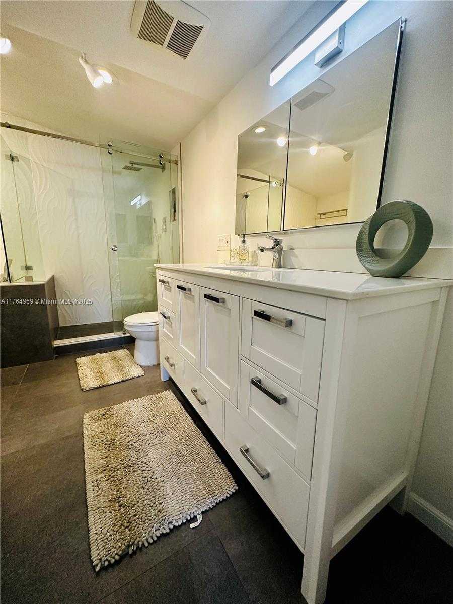 Small Image of 1501 SOUTH OCEAN DR #1006, Hollywood Number 15