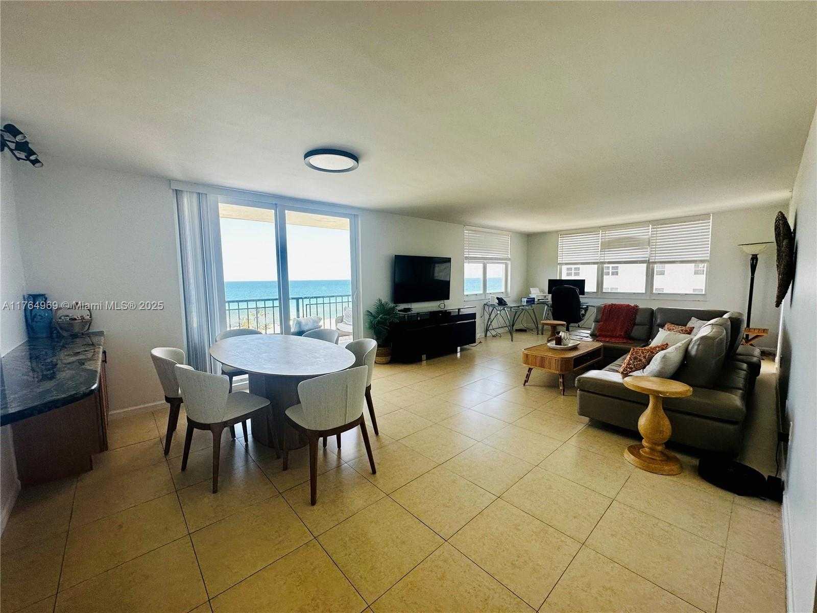 Small Image of 1501 SOUTH OCEAN DR #1006, Hollywood Number 8