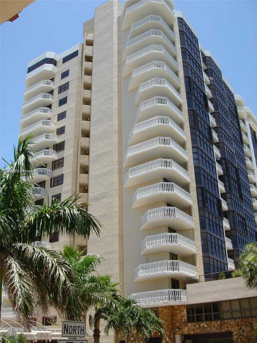 Small Image of 6423 COLLINS AVE #901, Miami Beach Number 2