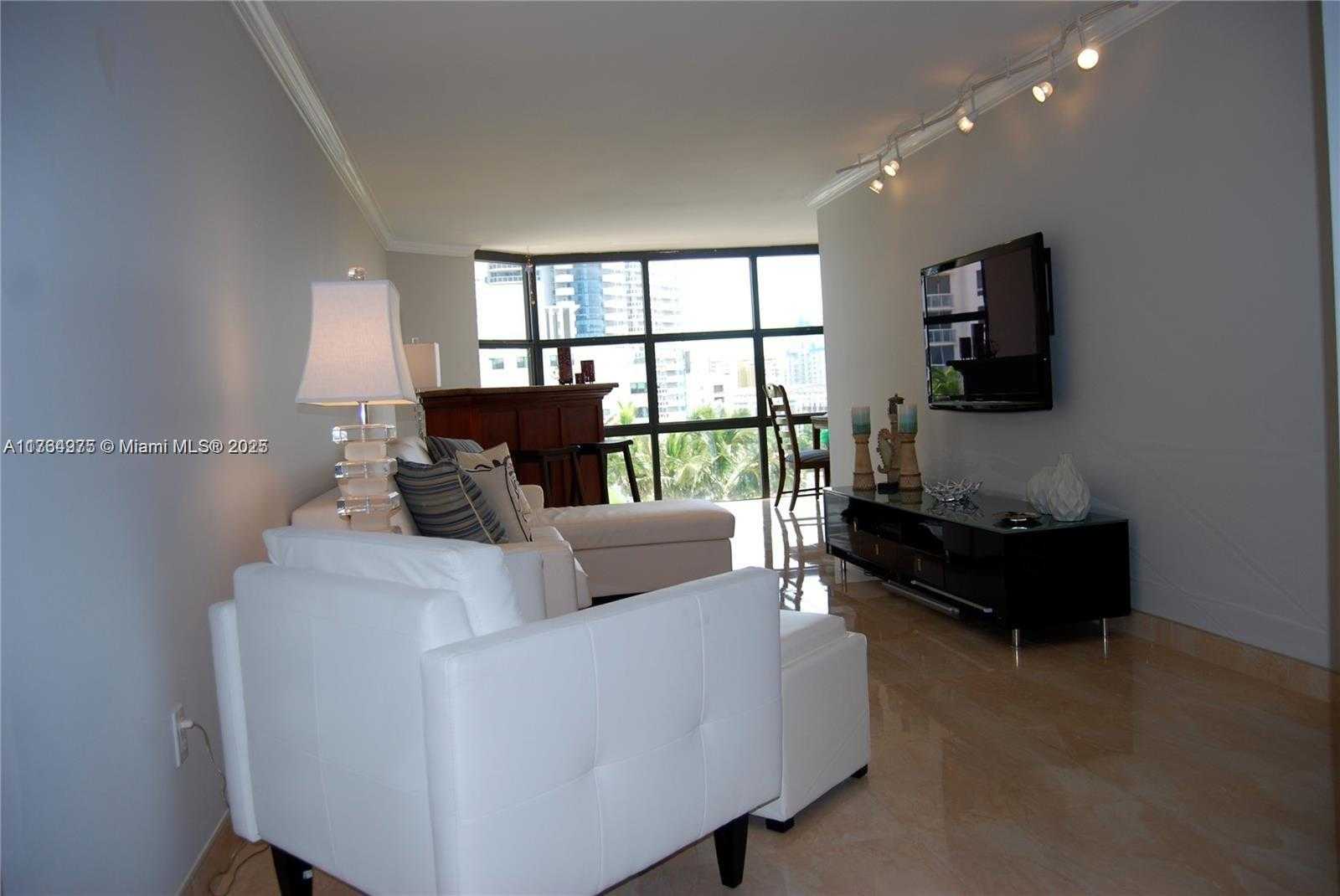 Small Image of 6423 COLLINS AVE #901, Miami Beach Number 9