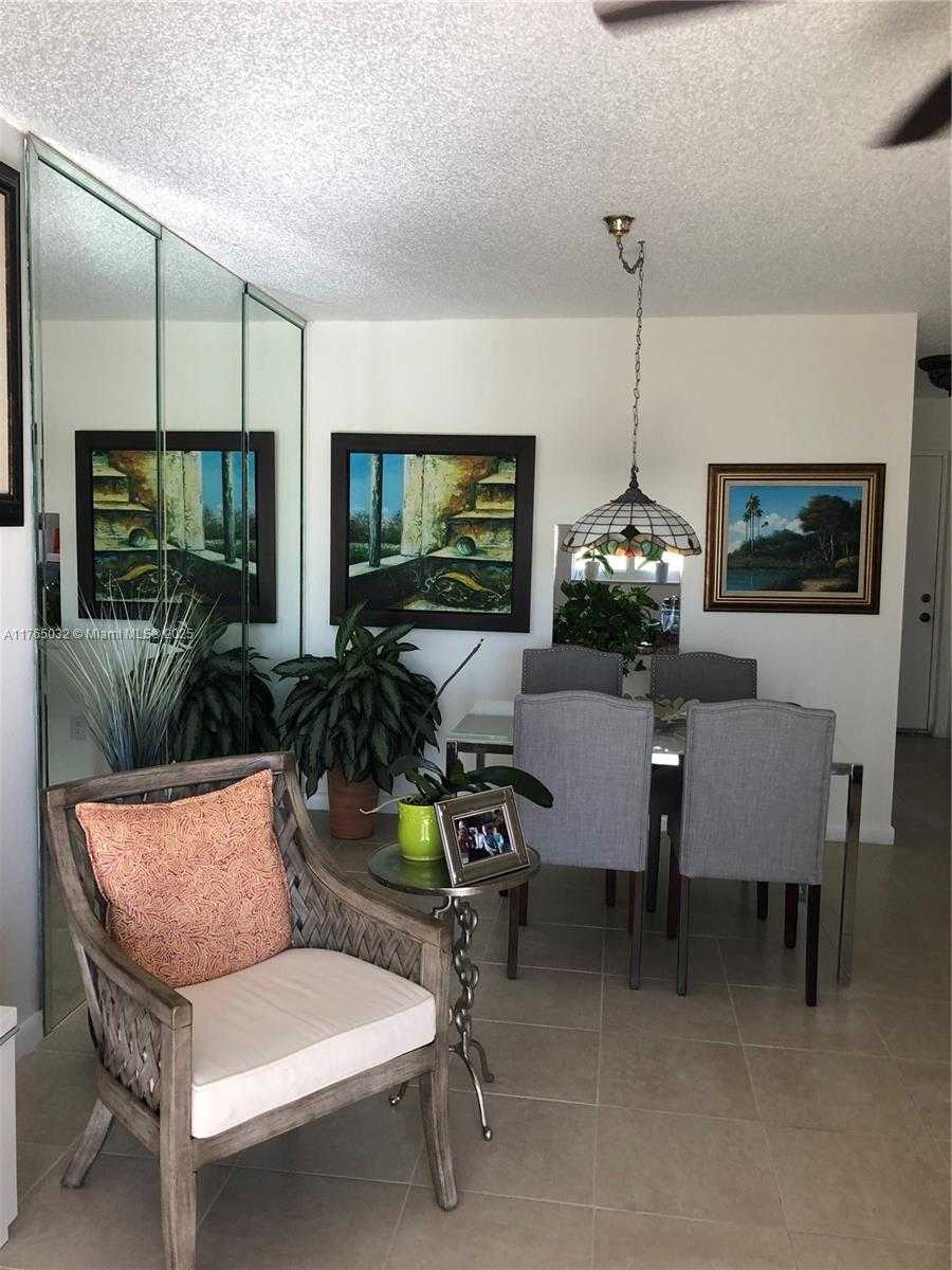 Small Image of 7722 CAMINO REAL #E-415, Miami Number 3