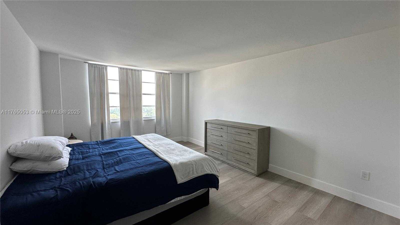 Small Image of 2851 NORTH EAST 183RD ST #1109E, Aventura Number 8