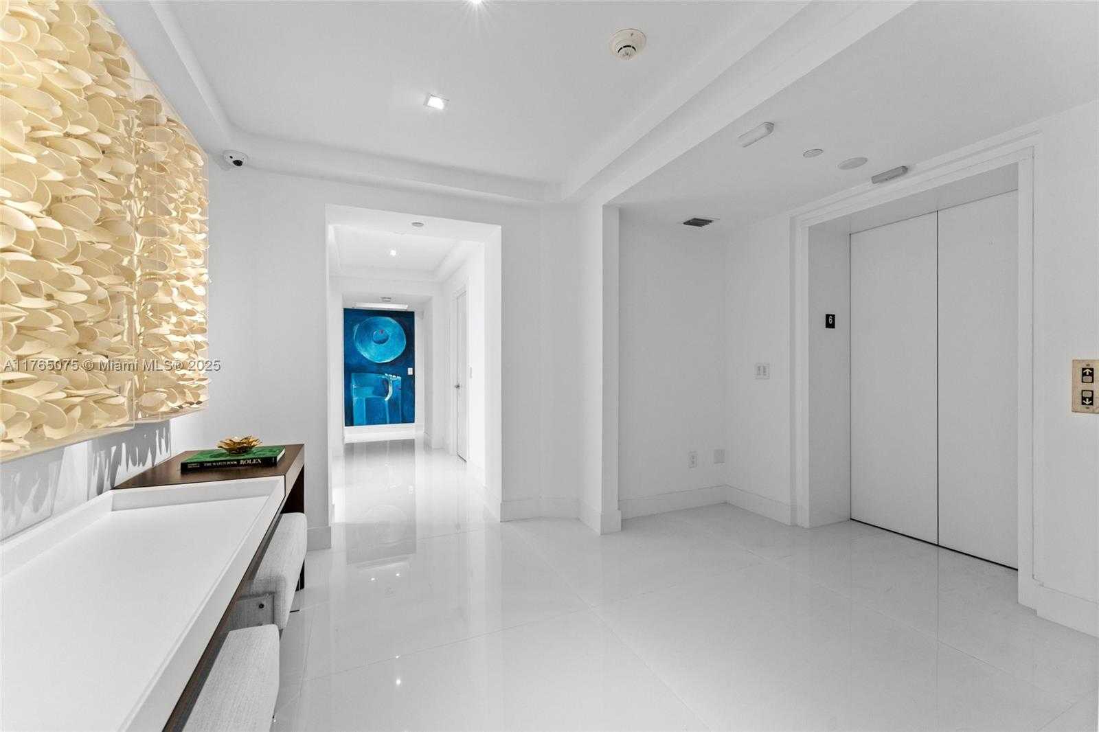 Small Image of 5801 COLLINS AVE #600, Miami Beach Number 32