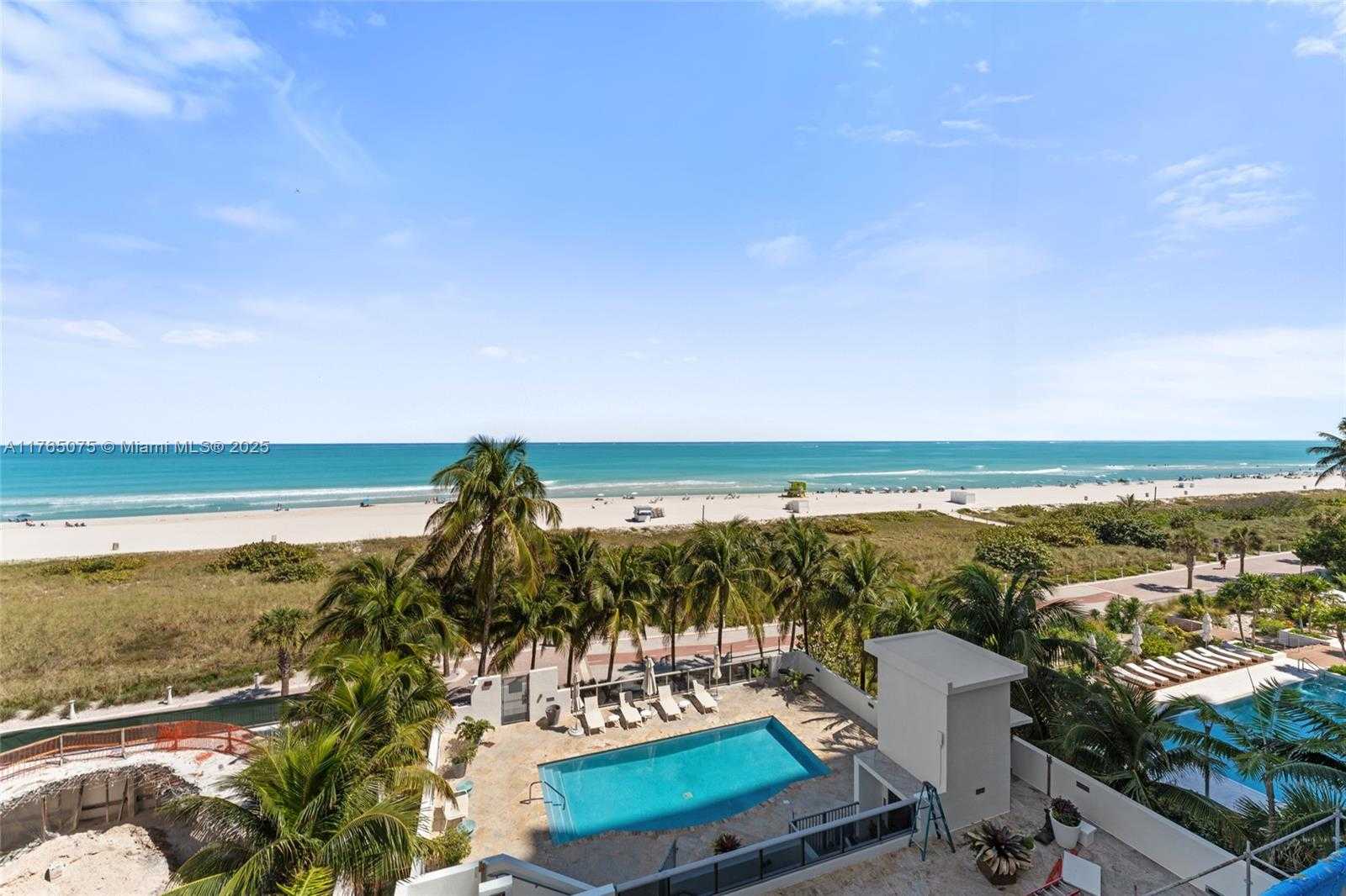 Small Image of 5801 COLLINS AVE #600, Miami Beach Number 39