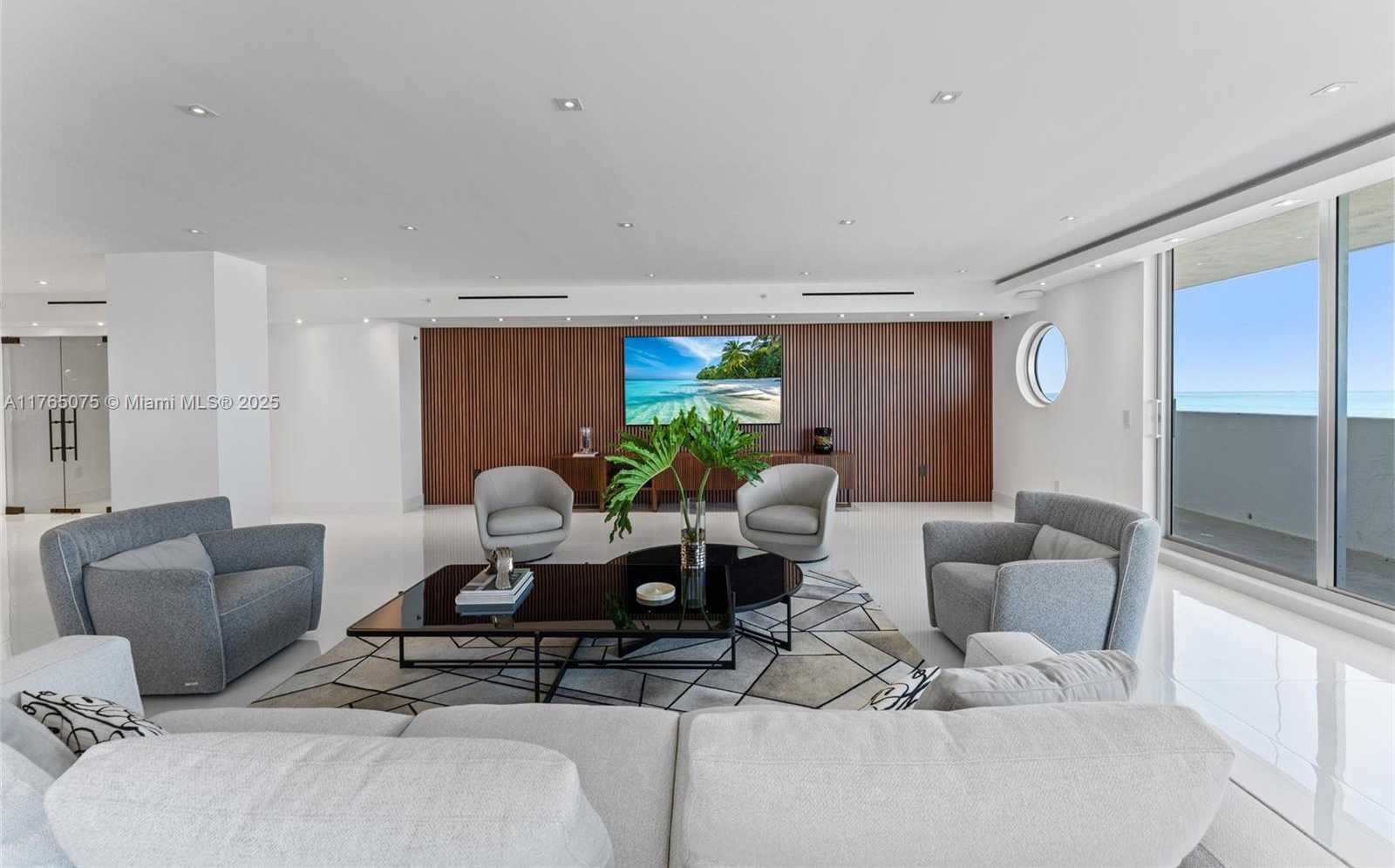 Small Image of 5801 COLLINS AVE #600, Miami Beach Number 4