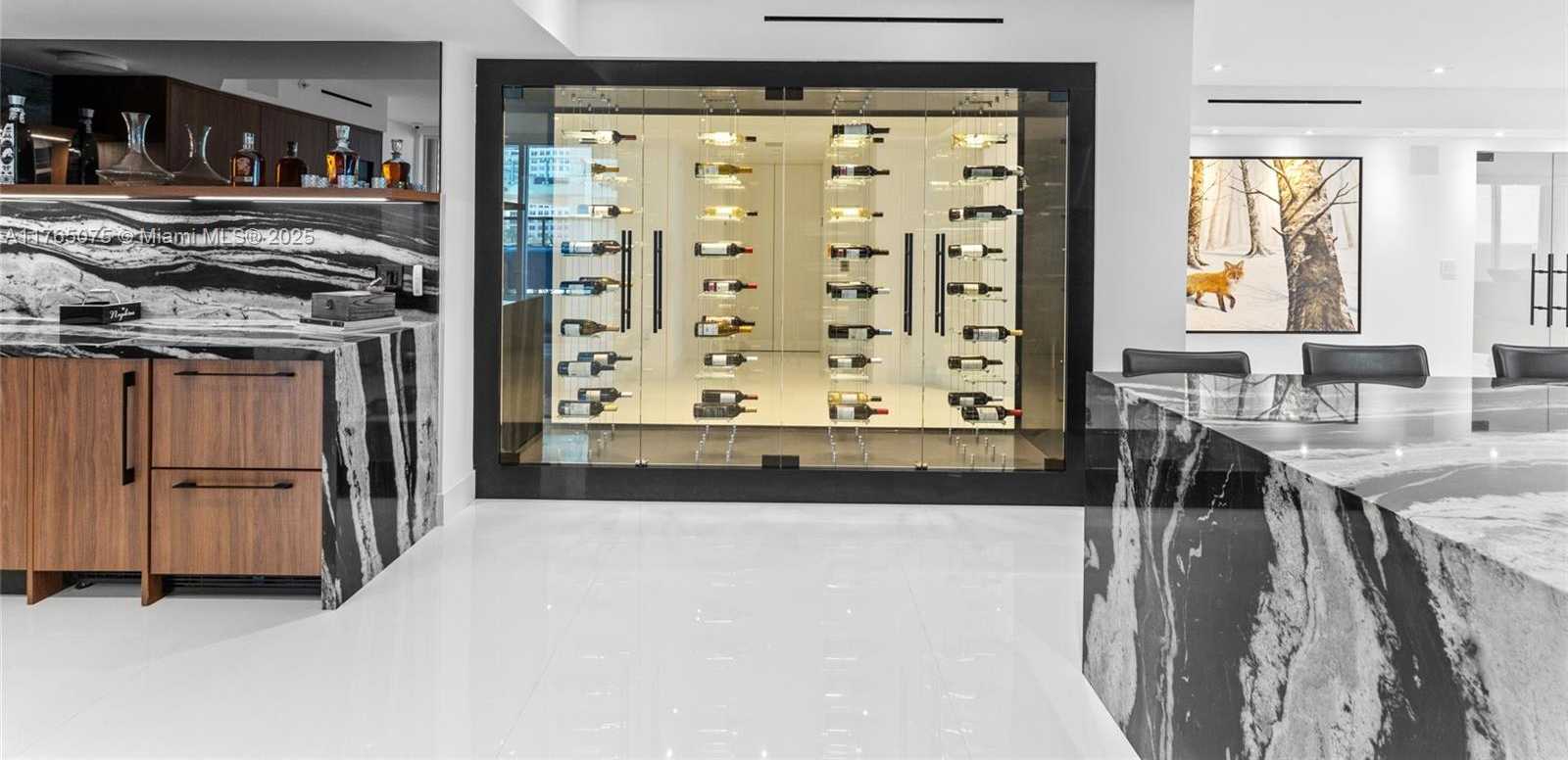 Small Image of 5801 COLLINS AVE #600, Miami Beach Number 9
