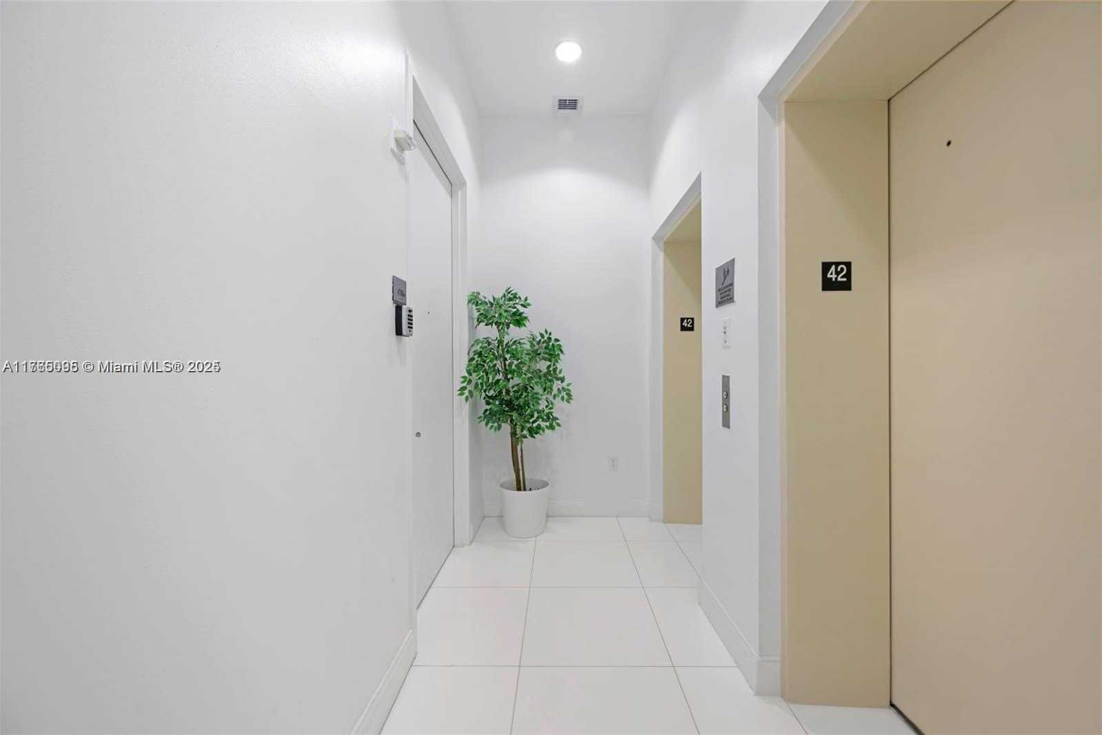 Small Image of 15811 COLLINS #4206, Sunny Isles Beach Number 25