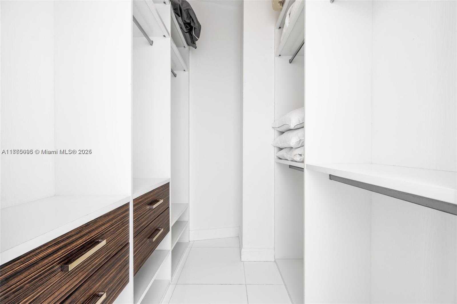 Small Image of 15811 COLLINS #4206, Sunny Isles Beach Number 35