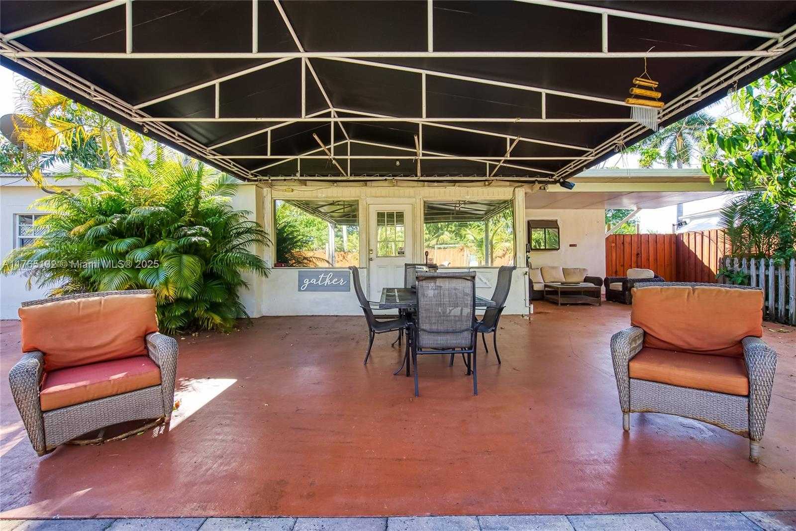 Small Image of 13521 NORTH EAST 1ST AVE, Miami Number 56