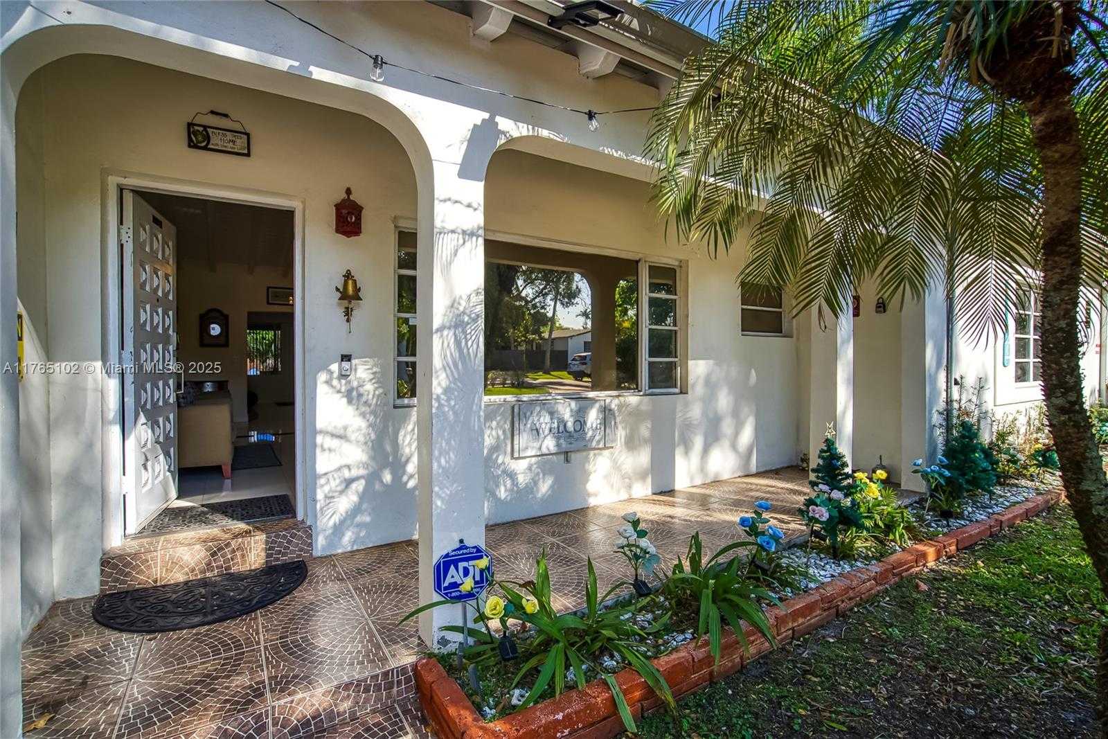 Small Image of 13521 NORTH EAST 1ST AVE, Miami Number 61