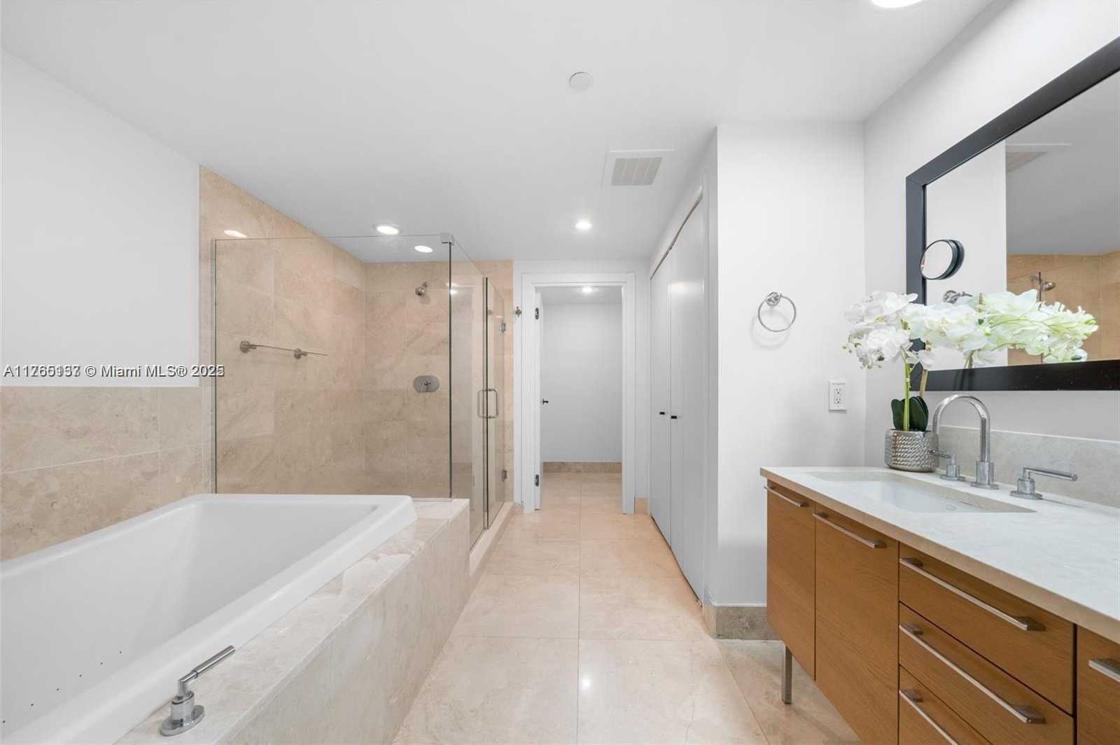 Small Image of 17001 COLLINS AVE #3904, Sunny Isles Beach Number 12