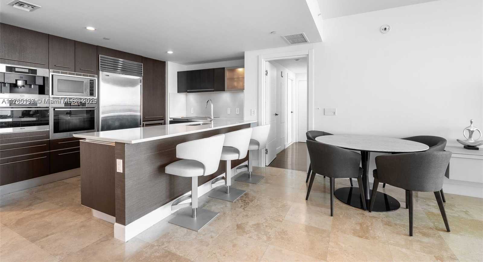 Small Image of 17001 COLLINS AVE #3904, Sunny Isles Beach Number 5