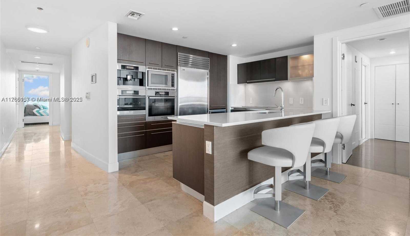 Small Image of 17001 COLLINS AVE #3904, Sunny Isles Beach Number 6
