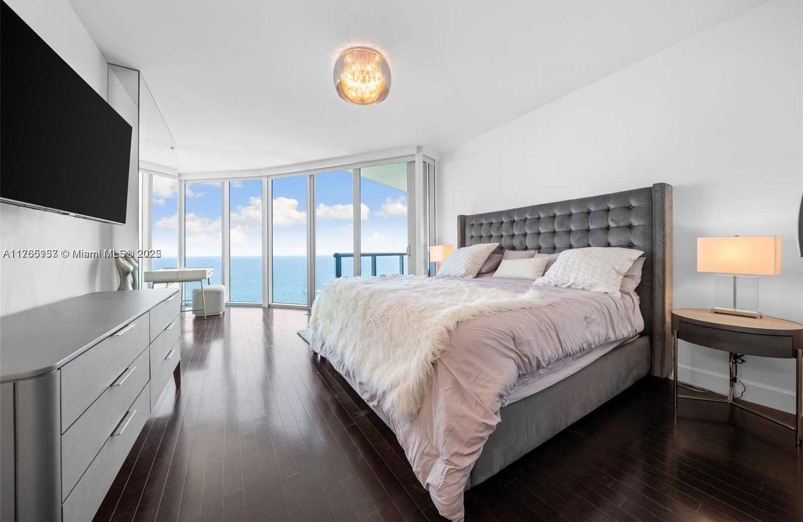 Small Image of 17001 COLLINS AVE #3904, Sunny Isles Beach Number 8