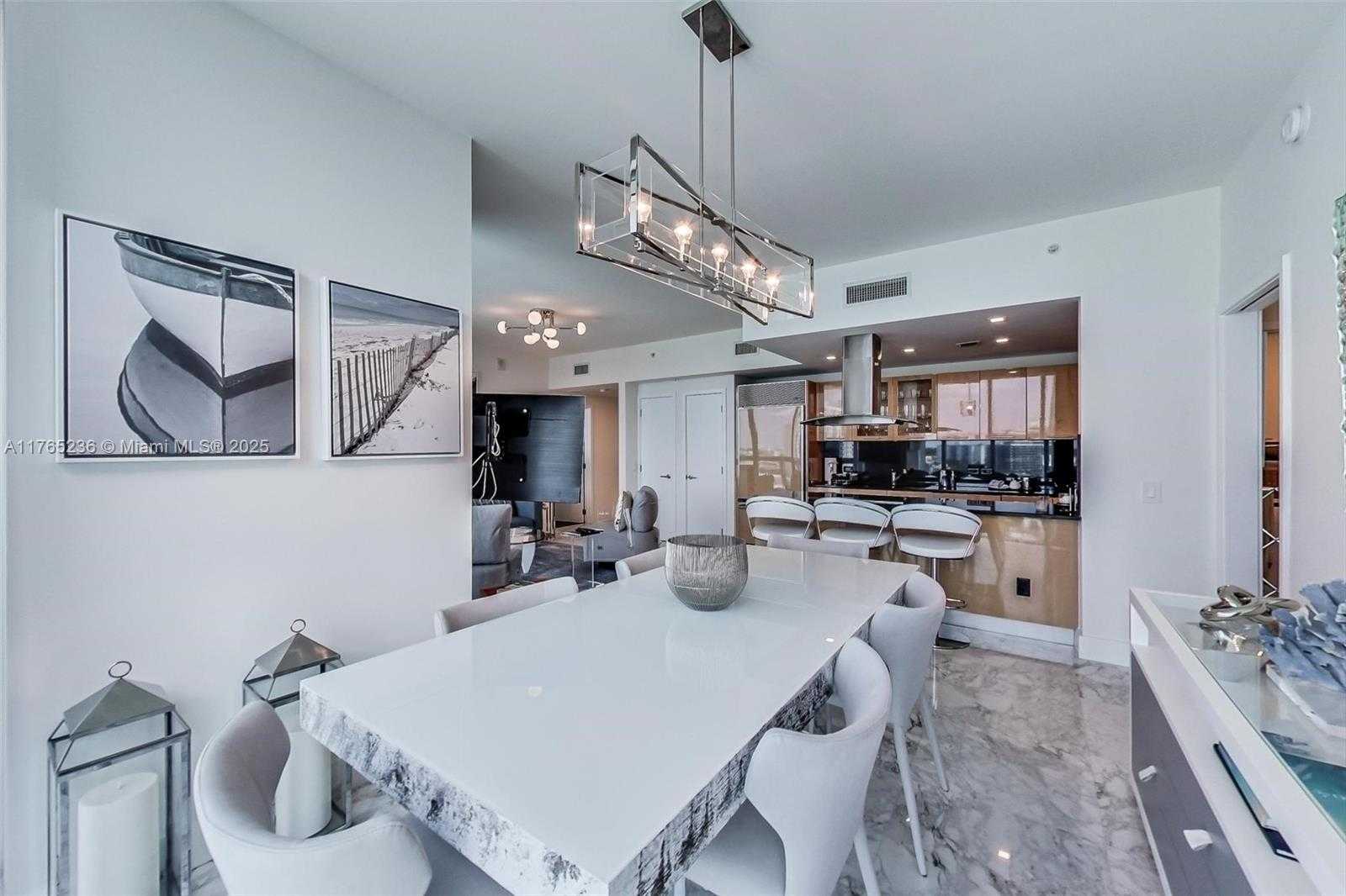 Small Image of 6899 COLLINS AVE #910, Miami Beach Number 10