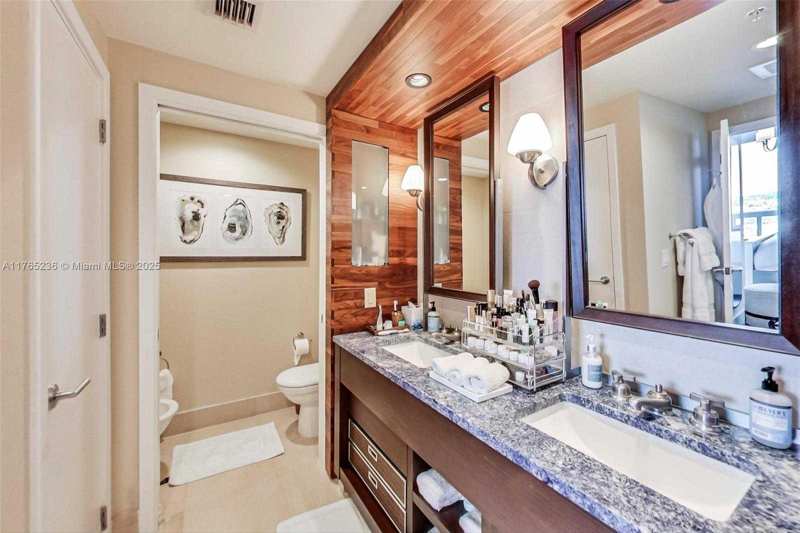 Small Image of 6899 COLLINS AVE #910, Miami Beach Number 20
