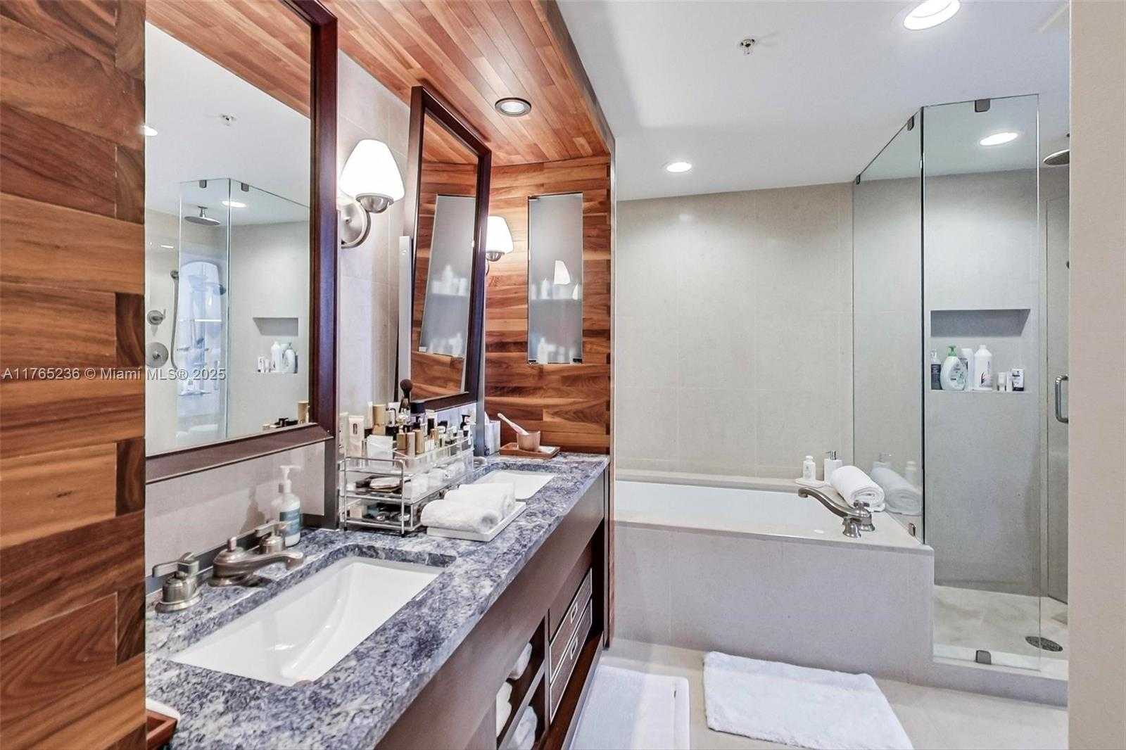 Small Image of 6899 COLLINS AVE #910, Miami Beach Number 21