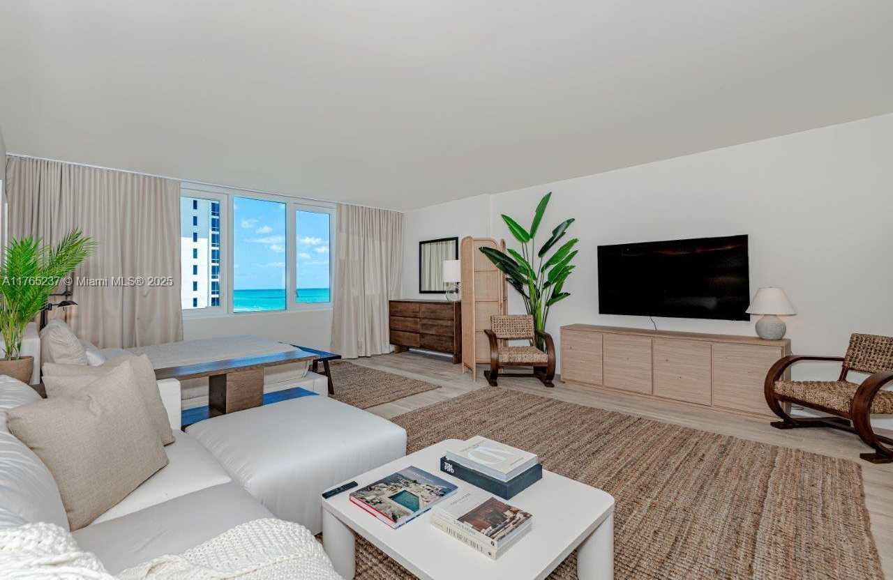 Small Image of 2301 COLLINS AVE #914, Miami Beach Number 16