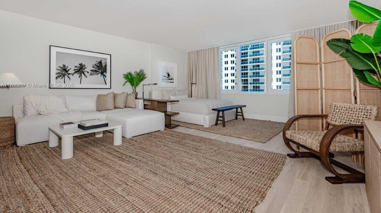 Small Image of 2301 COLLINS AVE #914, Miami Beach Number 17