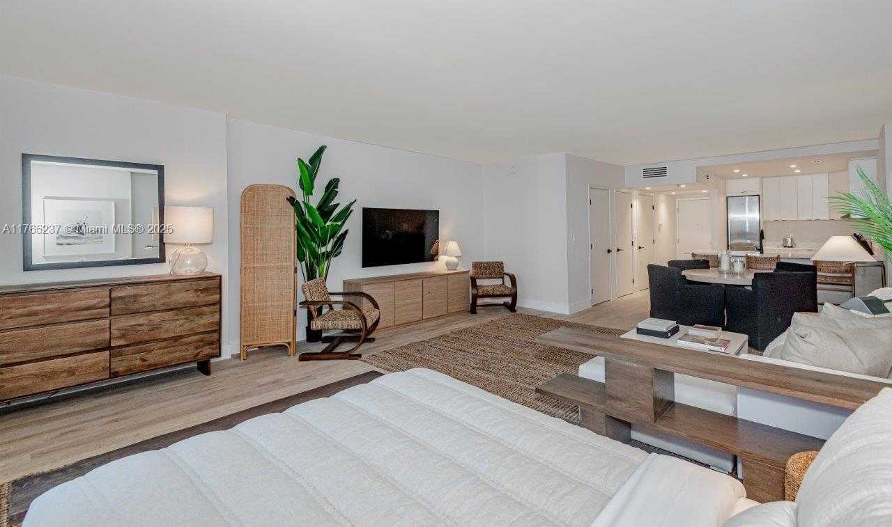Small Image of 2301 COLLINS AVE #914, Miami Beach Number 18