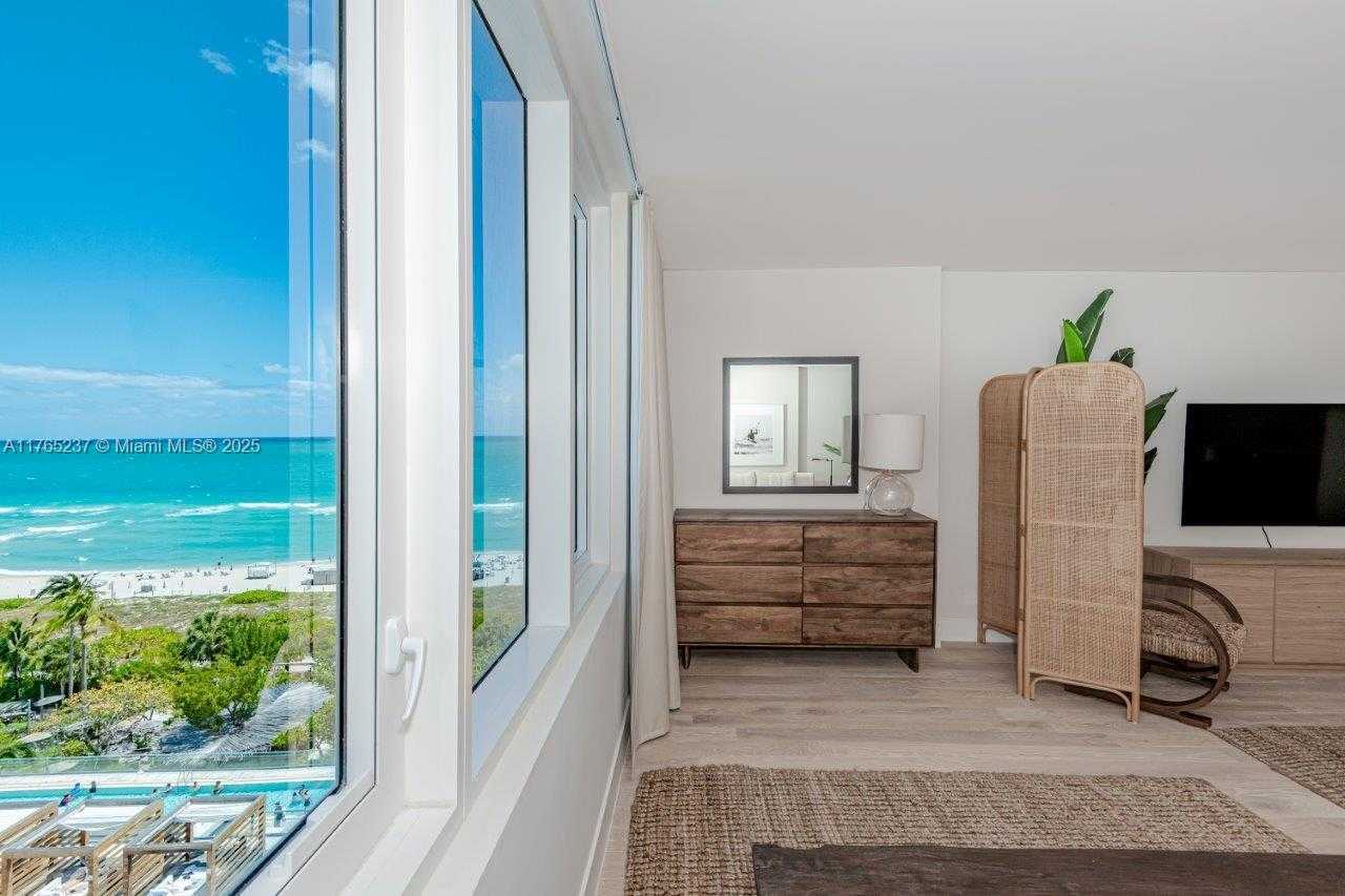 Small Image of 2301 COLLINS AVE #914, Miami Beach Number 2