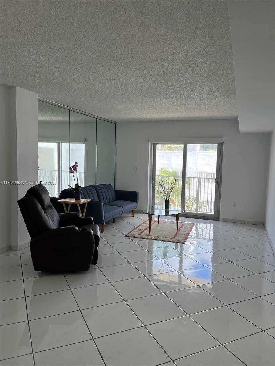 Small Image of 4141 COLLINS AVE #505, Miami Beach Number 26
