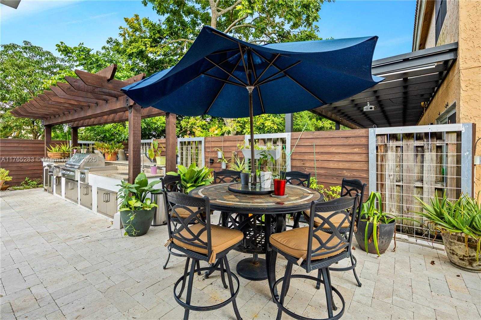 Small Image of 1420 SOUTH WEST 88TH AVE, Pembroke Pines Number 10
