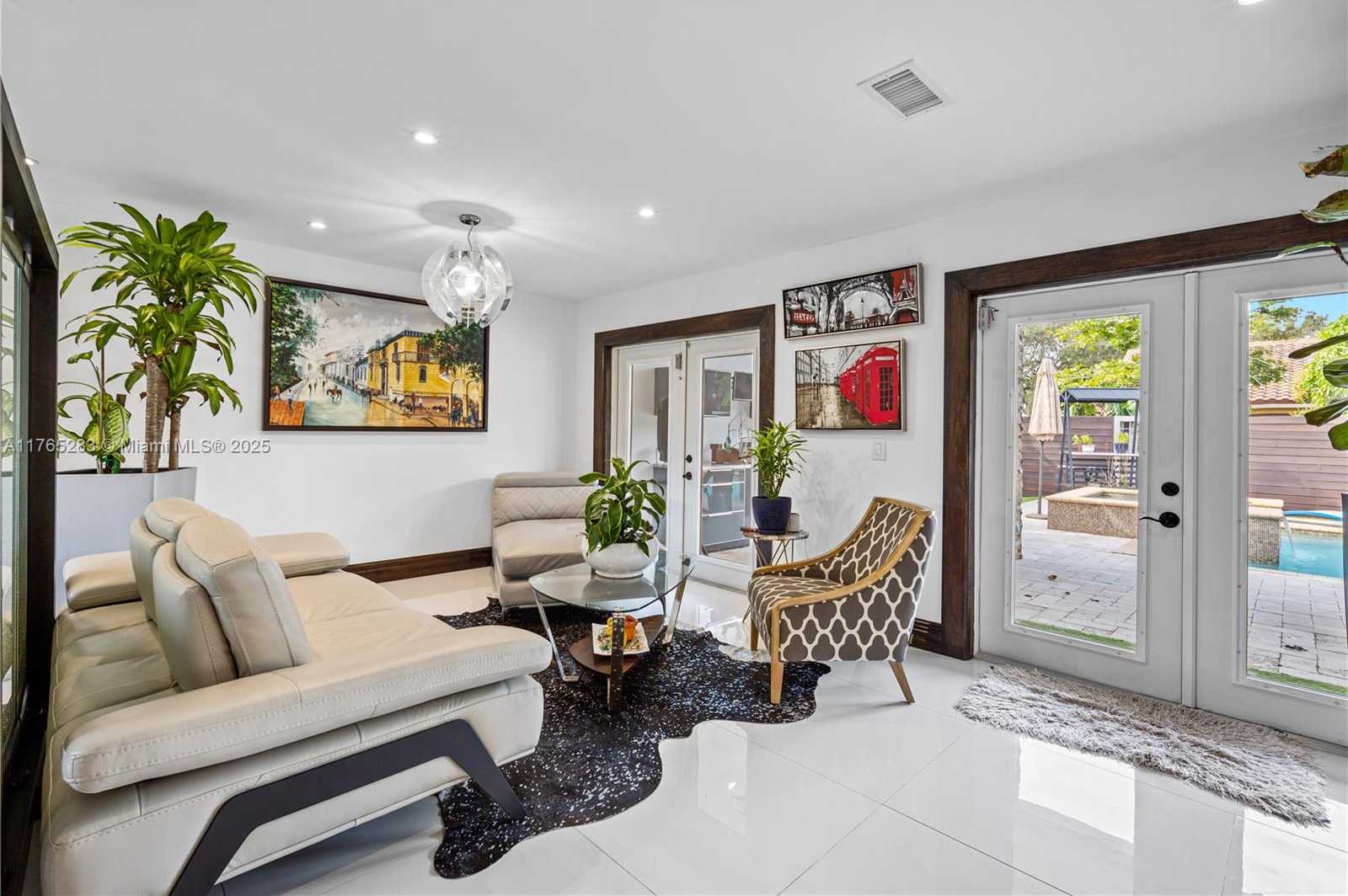 Small Image of 1420 SOUTH WEST 88TH AVE, Pembroke Pines Number 17