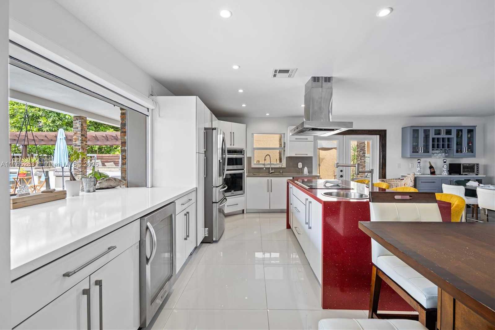 Small Image of 1420 SOUTH WEST 88TH AVE, Pembroke Pines Number 19
