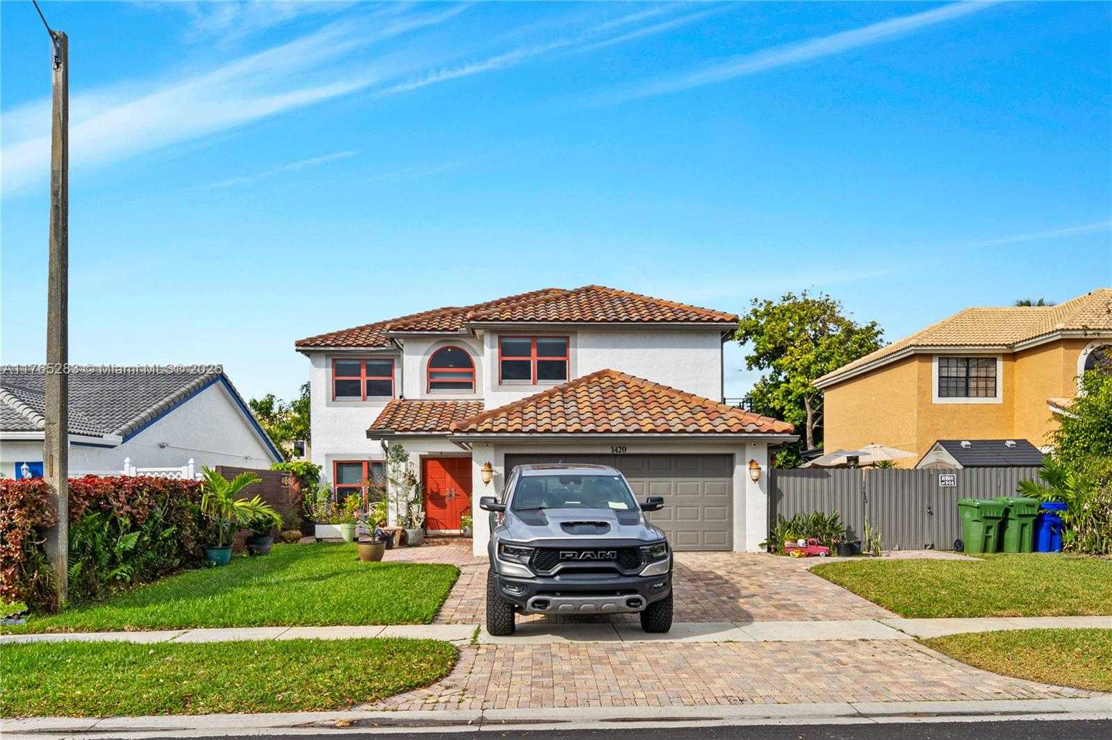 Small Image of 1420 SOUTH WEST 88TH AVE, Pembroke Pines Number 3